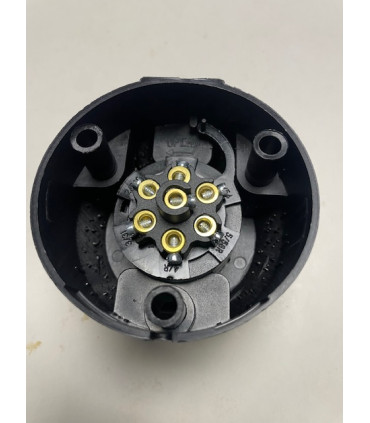Automobilio priekabos maitinimo lizdas(rozetė) plastikinis  7p